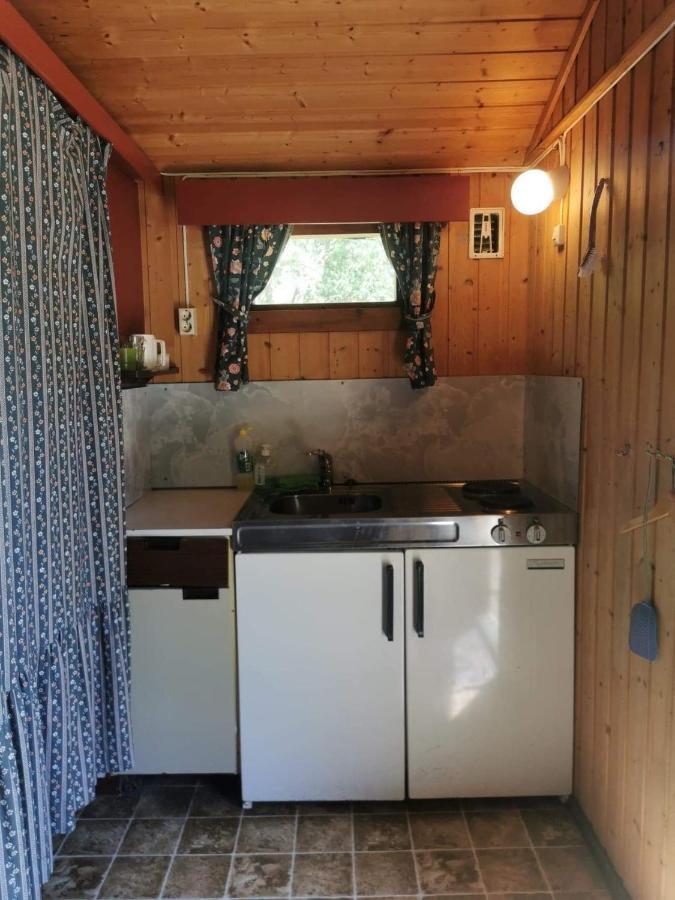 Hotel Loken Camping - Trivelig Og Idyllisk Ved Vannet Olden Exterior foto